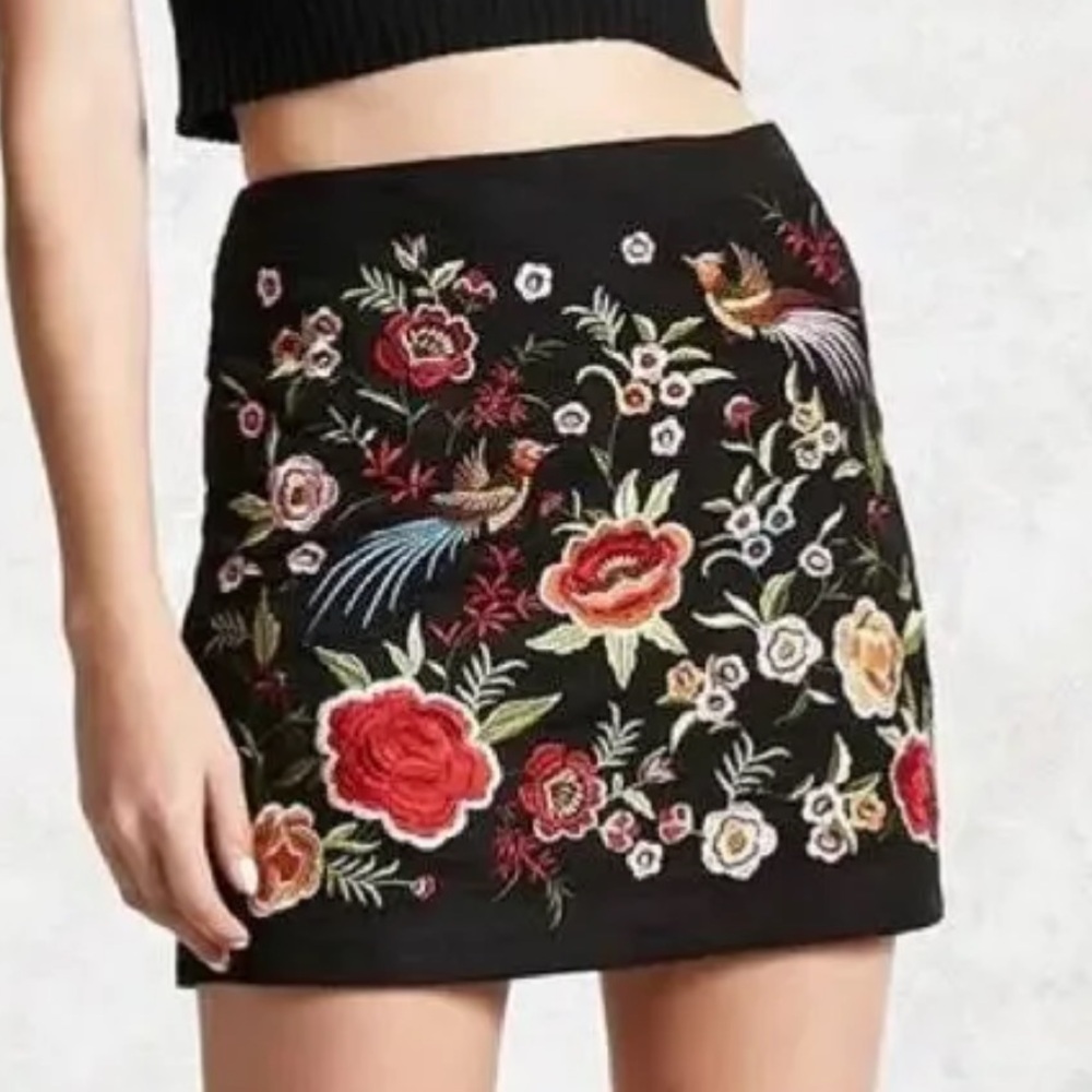 Forever 21 Elegant Embroidered Floral Bird Black Faux Suade Skirt - Size Large